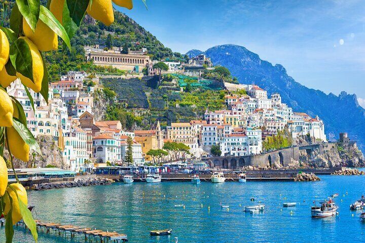 Amalfi Coast from Naples: Relaxing tour between Sorrento and Amalfi!