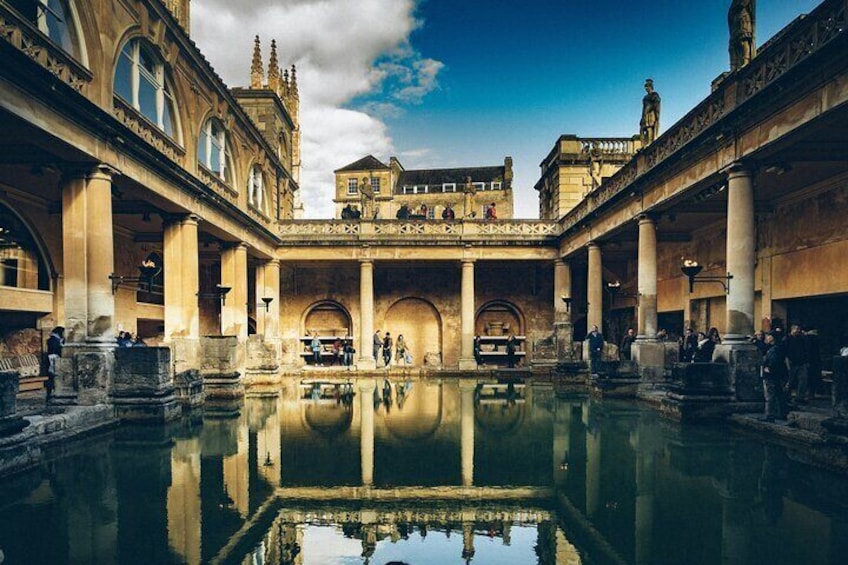 Stonehenge and Bath 10 Hours Day Trip from London