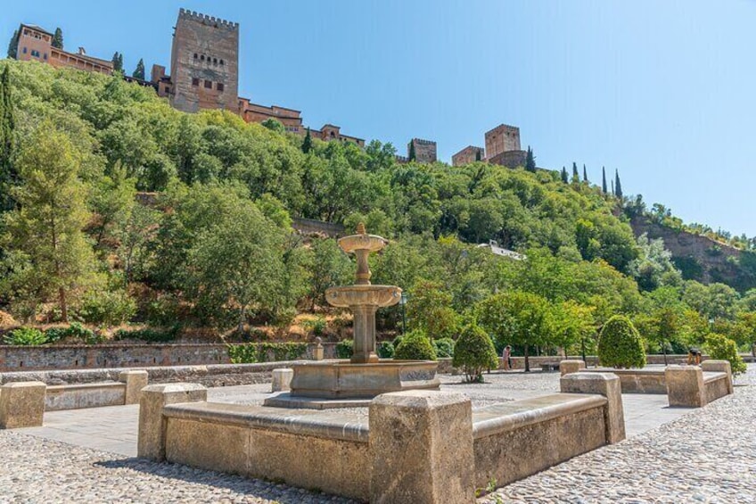 Granada Albayzín and Sacromonte from Estepona and Marbella