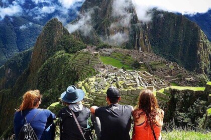 Cusco: Inca Jungle Trek - 4D/3N - Machu Picchu Tickets Included