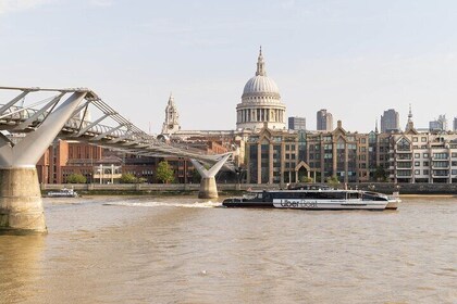 London Amphibious Adventure - Epic Boat and Walking Tour