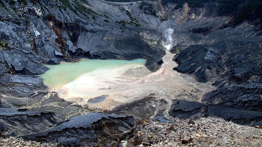 Private Bandung Tangkuban Perahu Volcano Tour from Bandung