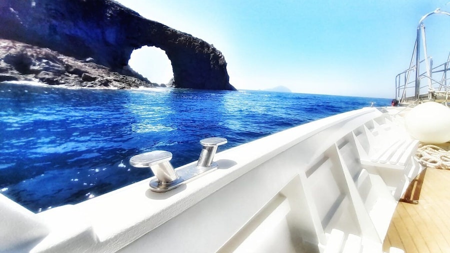 From Lipari: Island and Salina Full Day Sightseeing Cruise
