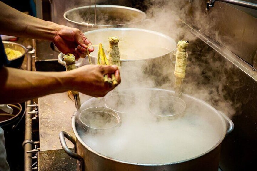 Kumamoto : Tonkotsu Ramen Guided Tour with 2 Bowls of Ramen