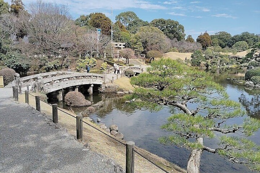 Kumamoto: Suizenji Park Guided Walking Tour with Tea