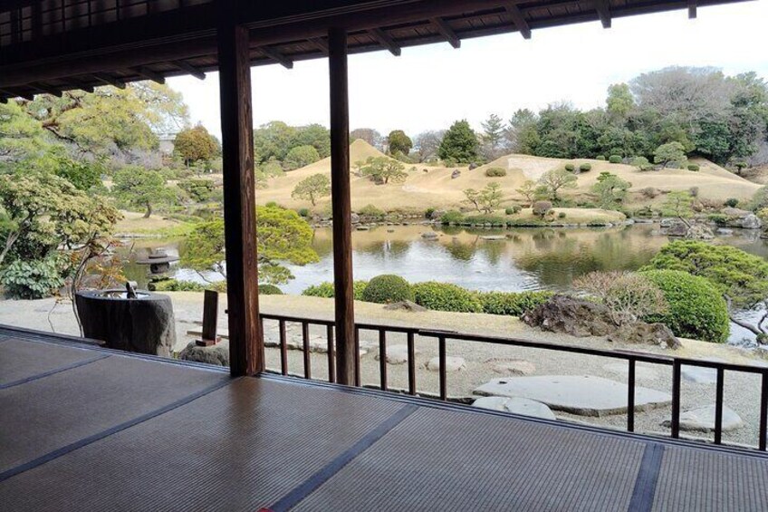 Kumamoto: Suizenji Park Guided Walking Tour with Tea