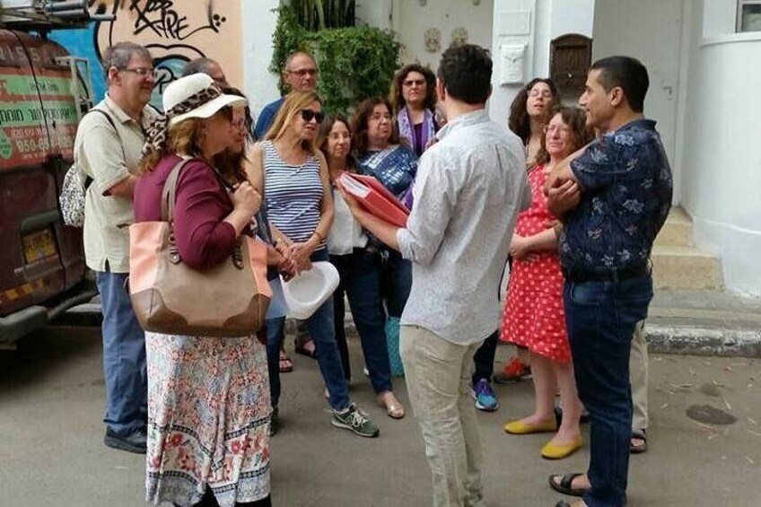 Touring Neve Tzedek with Tomer