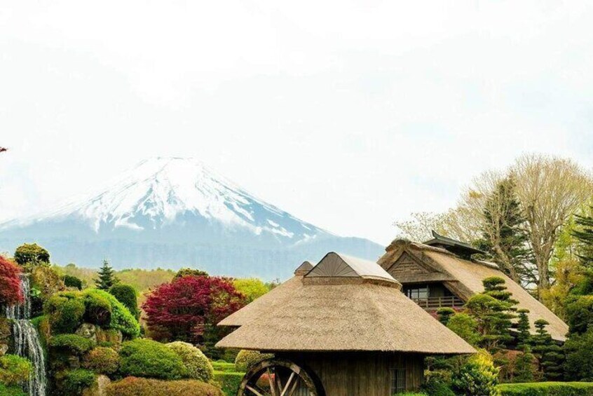 World Cultural Heritage-Oshino Hakkai Beautiful Scenery