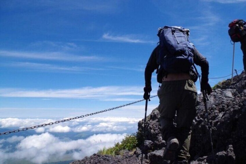 Mt. Fuji 2-Day Fujinomiya Trail Private Tour with Certified Guide