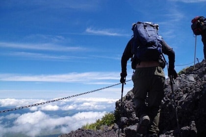 Mt. Fuji 2-Day Fujinomiya Trail Private Tour with Certified Guide