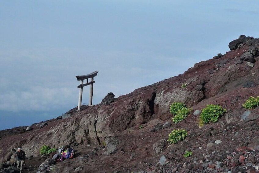 Mt. Fuji 2 Day Fujinomiya Trail Private Tour with Certified Guide
