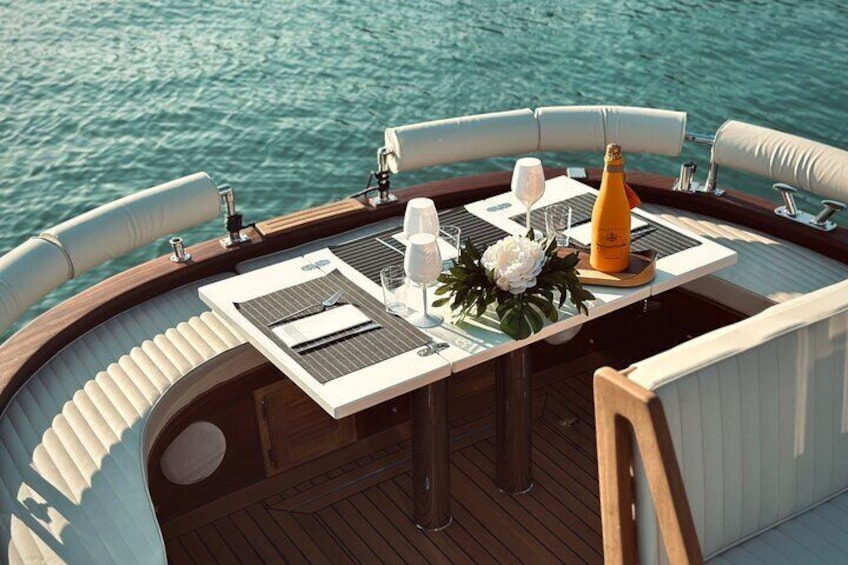 Exclusive private boat tour with captain