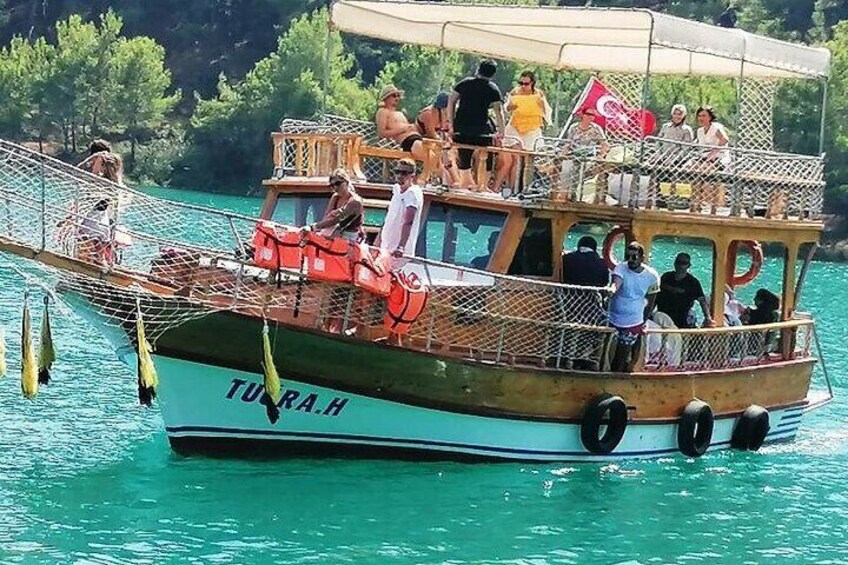 Side; Cabrio Safari with Lunch & Boot Tour (Waterfall,Boat tour)