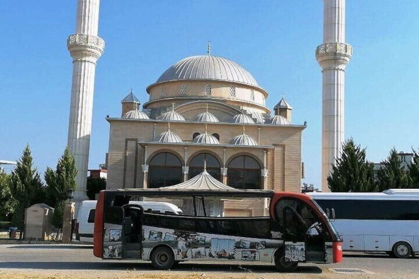 Side; Cabrio Safari with Lunch & Boot Tour (Waterfall,Boat tour)