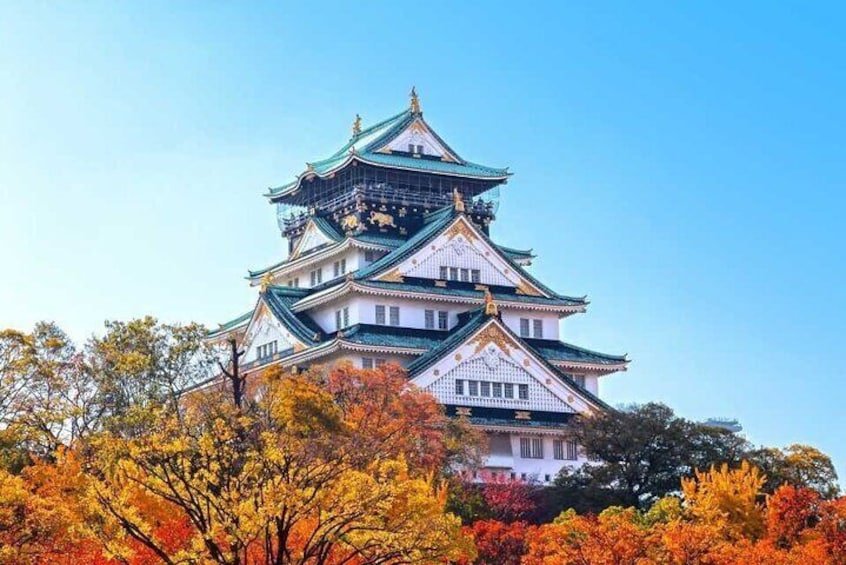 The pass provides unlimited rides on the Keihan Railway and the Otokoyama Cable Line, connecting Kyoto and Osaka.