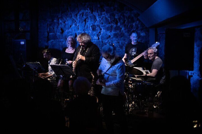 Live Jazz and Aperitivo in Rome Includes Appetizer and a Drink