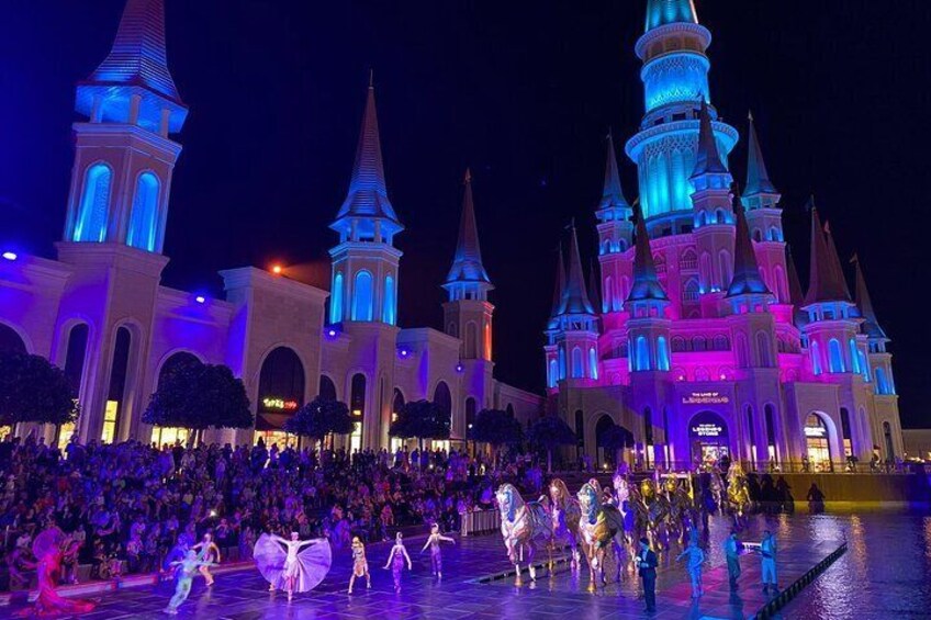 Side Land Of Legends Night Show