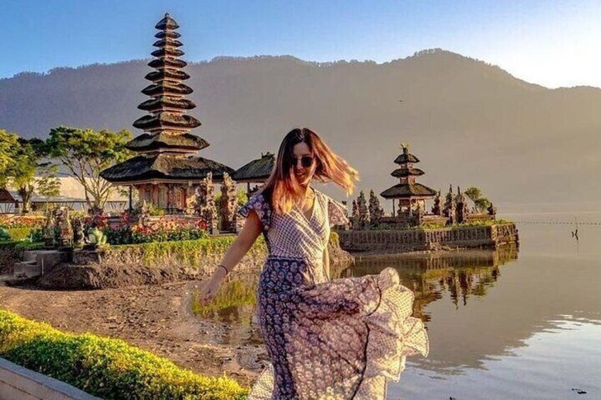 Bali Nature and temples Ulun Danu Bratan leke leke waterfall