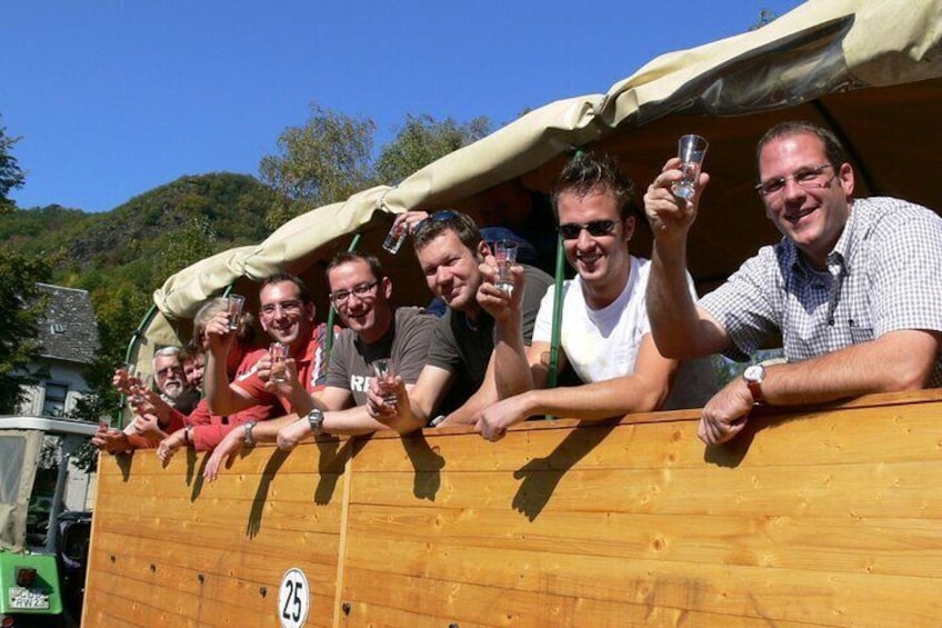 Boat and wagon ride from to Bernkastel