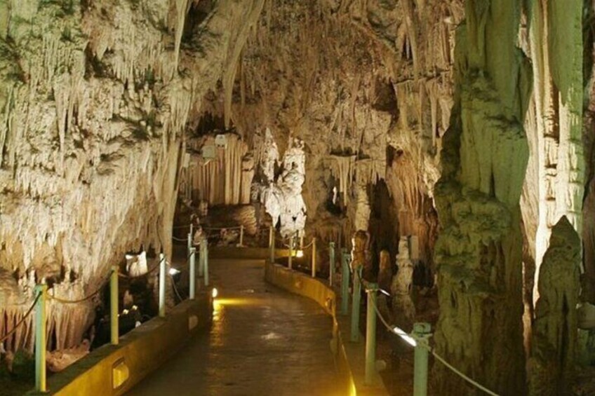 Drama Lazaridi Winery and Alistrati Cave Private Tour