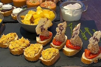 Exclusive catamaran sailing with tapas and welcome drink, 4 hours