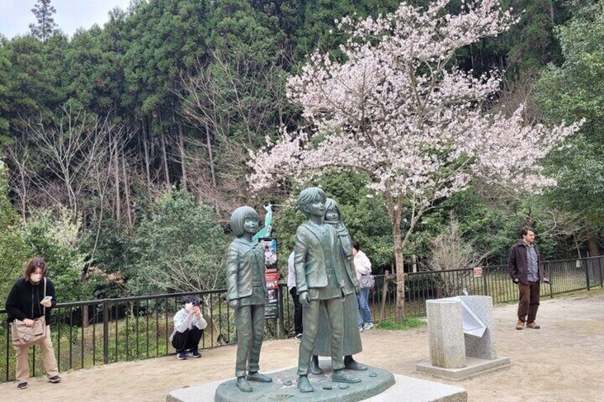 Attack on Titan Tour in Hita with Local Lunch From Fukuoka
