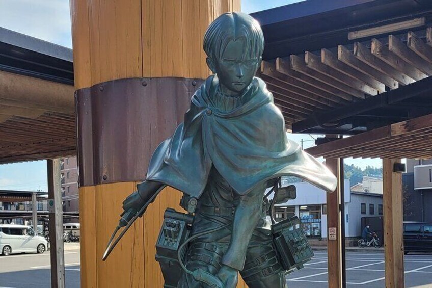 Attack on Titan Tour in Hita with Local Lunch From Fukuoka