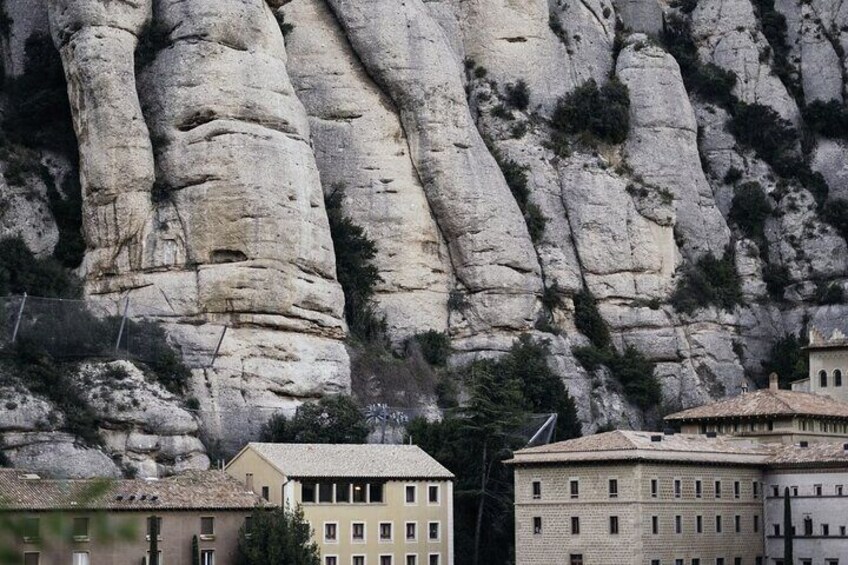 Montserrat and Girona Full-Day Private Guided Tour from Barcelona