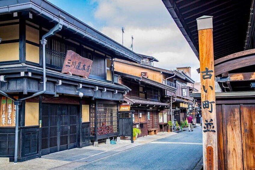 Shirakawago to visit Gujo Hachiman and Hida Takayama