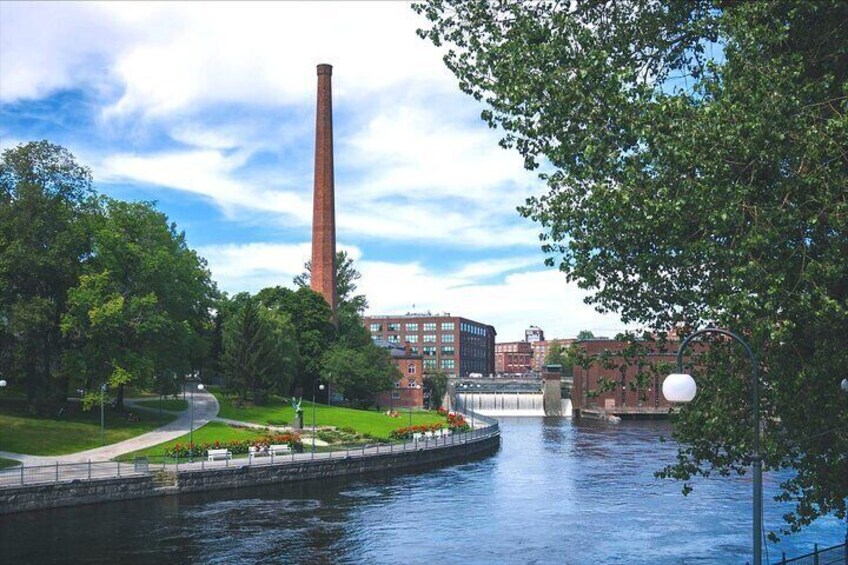 Walking Tour in Tampere with a local