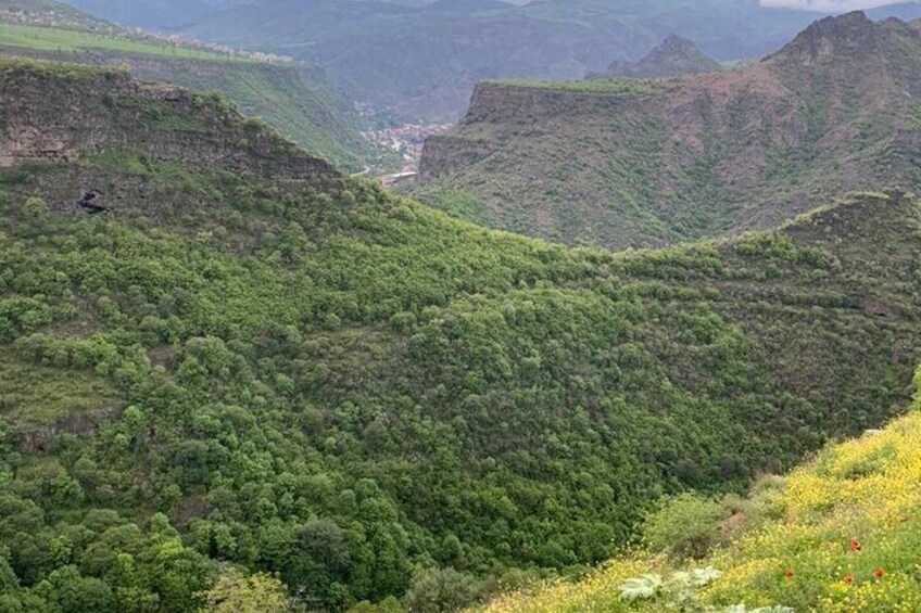 Authentic Armenian Tour with Local Wine