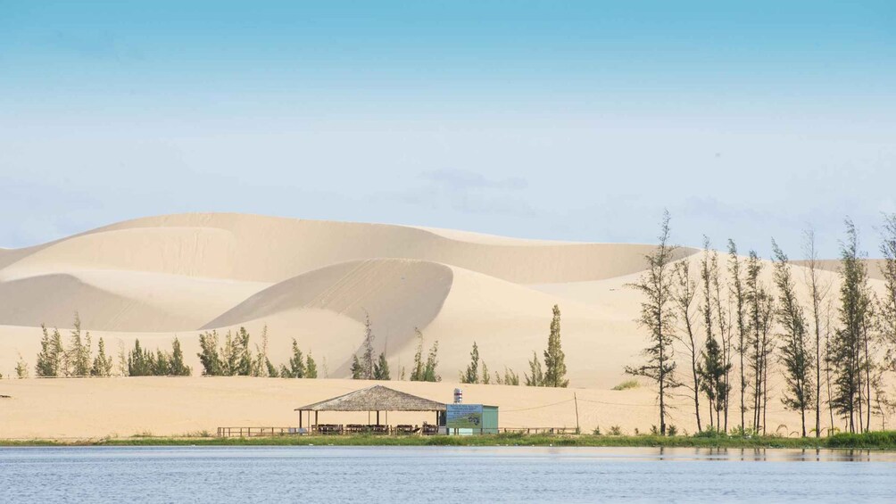 Bus transfer between beach cities - Nha Trang and Phan Thiet