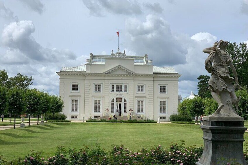 From Vilnius: Hill of Angels, Užutrakis Manor & Trakai Castle
