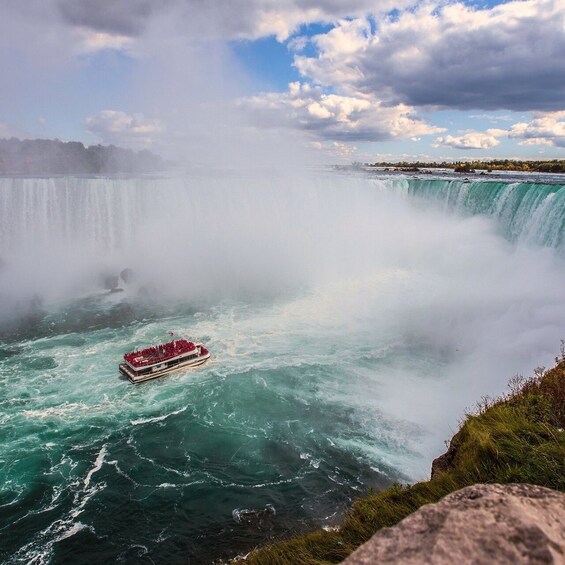 Small group:Toronto&Montreal&Quebec&Niagara Falls 4-Day Tour