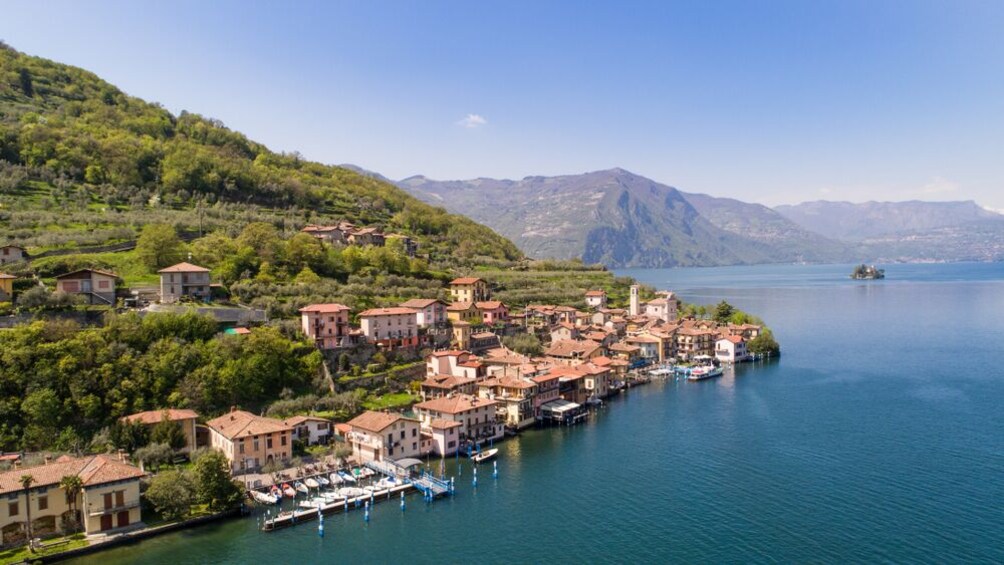 Franciacorta wine region & Lake Iseo cruise from Milan
