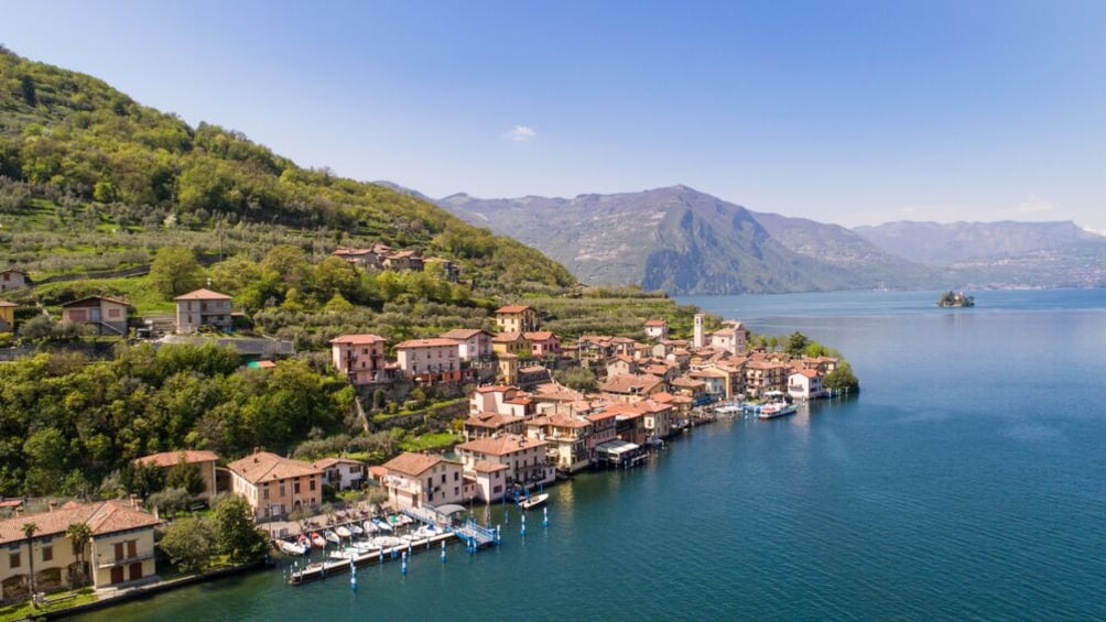 Franciacorta wine region & Lake Iseo cruise from Milan