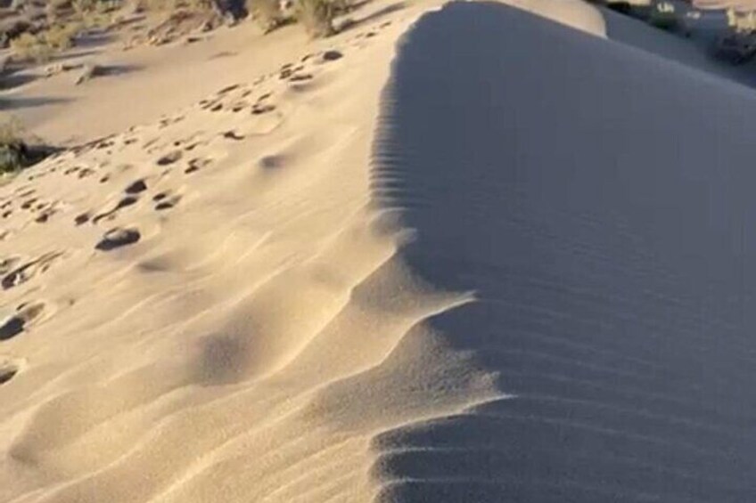 One Day Tour to Altynemel: Aktau Mountains and Singing Dunes