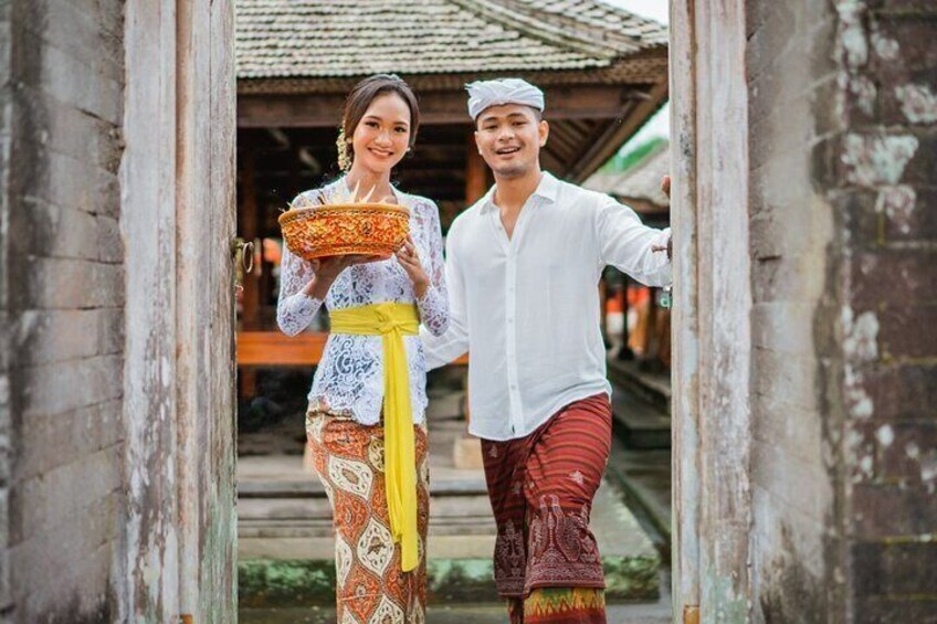 ChatGPT said:
Try on the elegant Balinese traditional attire and spend your time of one of Bali’s beautiful and culturally preserved villages.