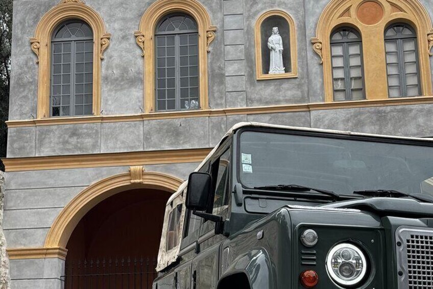 Nice Wine tasting in the hinterland in Defender