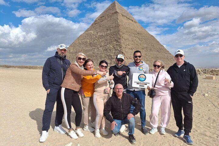 Giza Pyramids Tour by Minivan