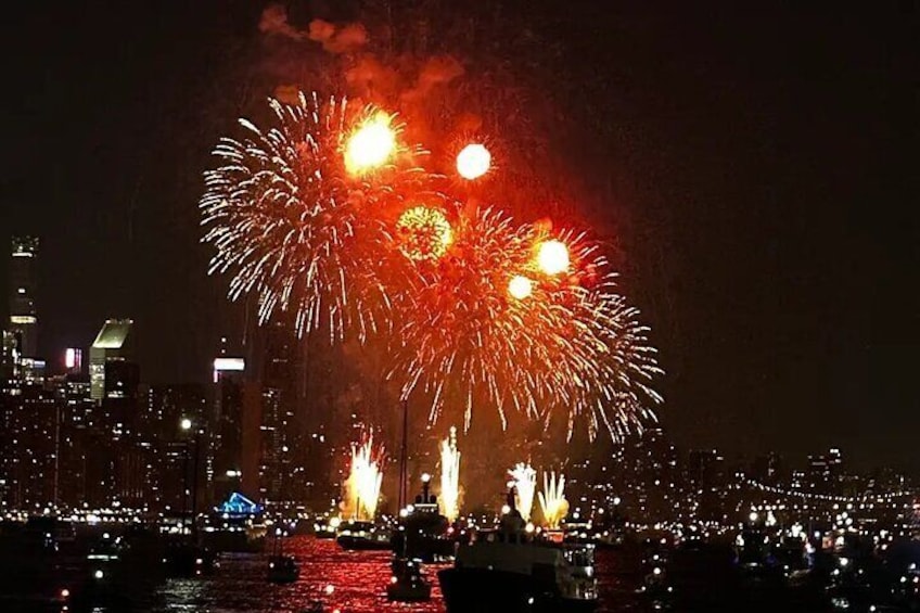 Premier 4th of July NYC Fireworks Cruise Aboard the Cloud 9 Yacht