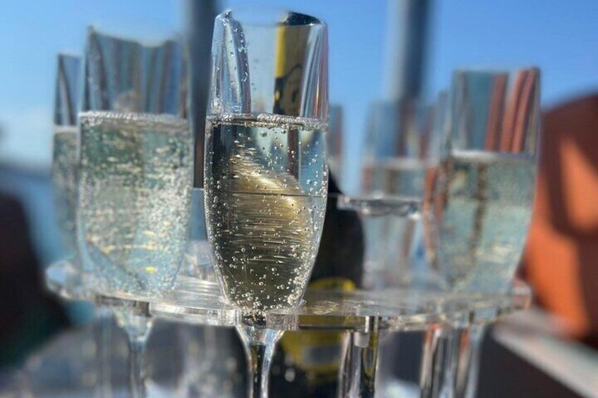 Tour with aperitif in the Marine Park of Tavolara and Molara - 8 hours
