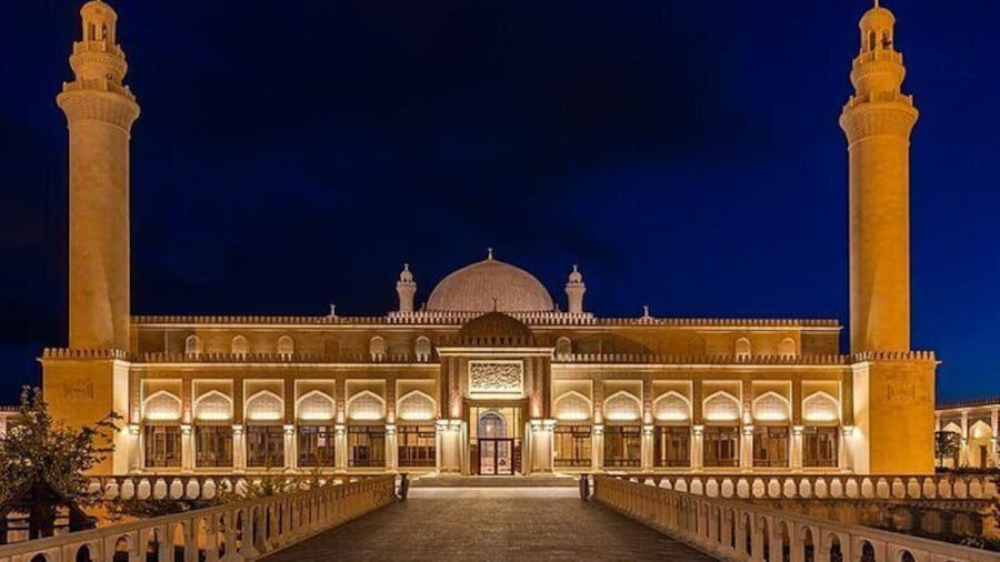 Sheki, Juma Mosque, Nohur Lake Group Tour from Baku