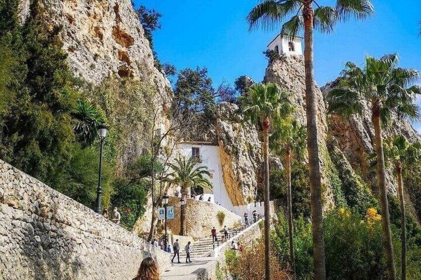 Guadalest and Algar Waterfalls Tour from Calpe