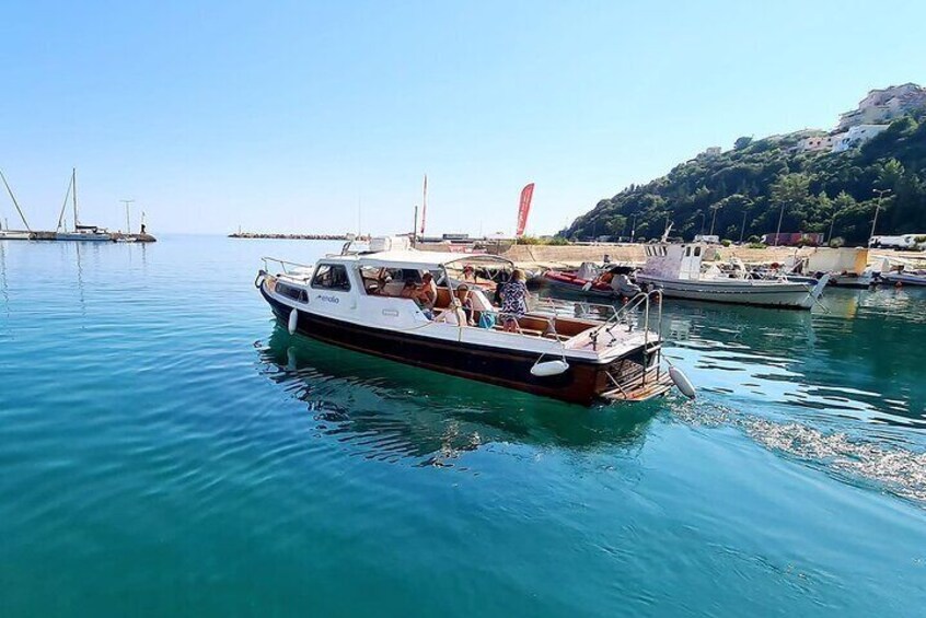 Kefalonia private boat cruise to Ithaca