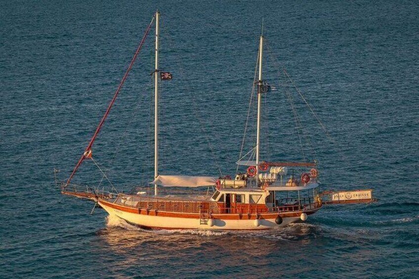 Full Day Boat Cruise to Ithaka with Swim Stops