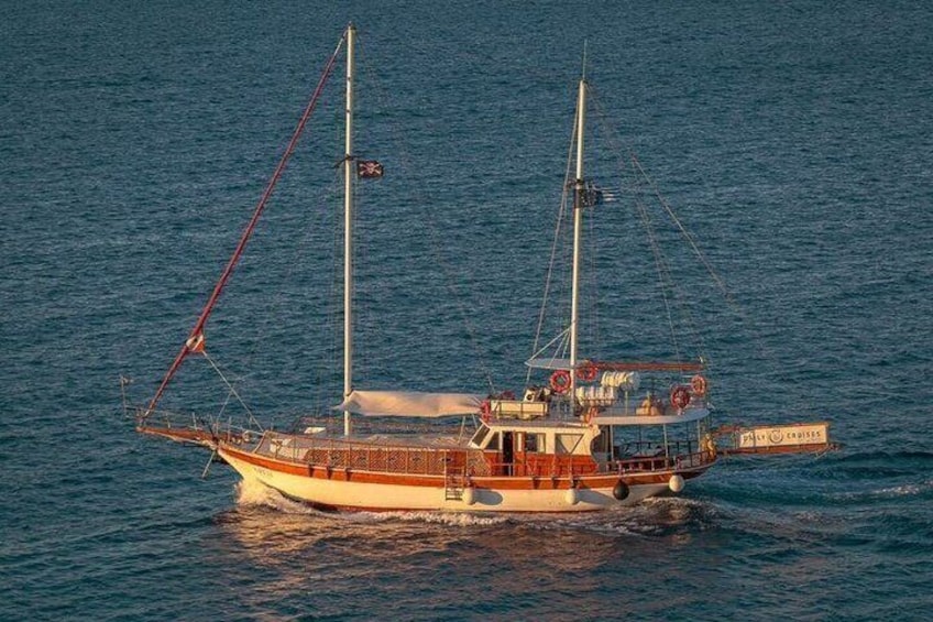 Full Day Boat Cruise to Ithaka with Swim Stops