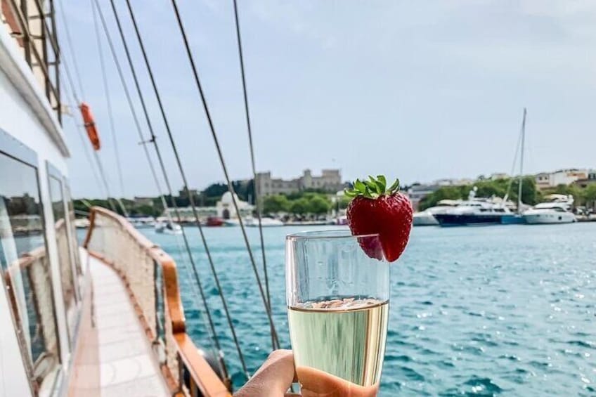 Full Day Boat Cruise to Ithaka with Swim Stops