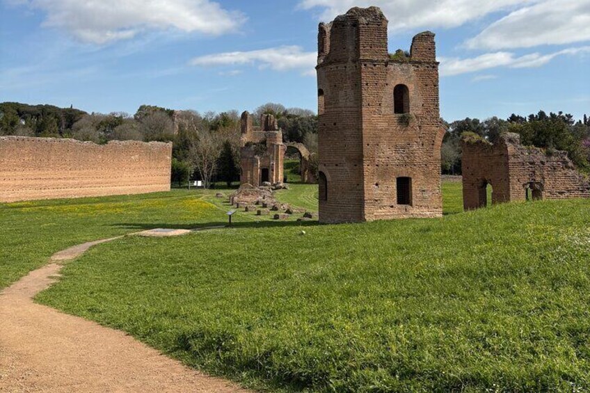 Ancient Appia and Roman Catacombs Private Tour with Golf Cart