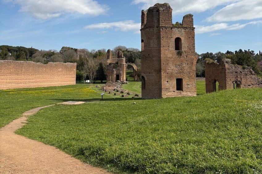 Ancient Appia and Roman Catacombs Private Tour with Golf Cart